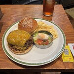 THE BURGER SHOP - ダブルチーズバーガー