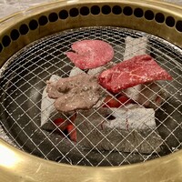 川崎名物 炭火焼肉 食道園 - 
