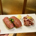 最飛びヒレ家 馬喰一代 名古屋EAST - 飛騨牛握り　＊　飛騨牛ユッケ