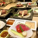 最飛びヒレ家 馬喰一代 名古屋EAST - ご飯、お味噌汁も美味しい♪