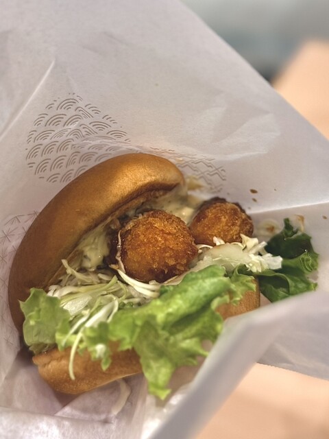 モスバーガー モスバーガー 日本と韓国の味を融合した新作「辛旨 ヤンニョムのとり