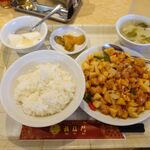 中華料理福臨門 - 鶏肉の香り辛子炒め800円