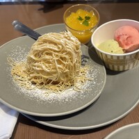 ブッフェアンドカフェ スロープサイドダイナー ザクロ - 