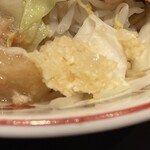 ラーメン豚山 - ニンニク少なめコールしたら本当に少なかった