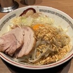 ラーメン豚山 - 汁なしミニ(ニンニク少し,アブラ)