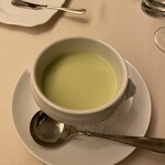 カヴァティーネ - うすいえんどうの冷製スープ