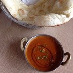 Indian Restaurant D SAGARMATHA - 201408 サガルマータ ランチセット （マトンカレー辛口）（800円）写真の「ナン（お代わり自由）・カレー1品」の他に、「サラダ・スープ・ドリンク」が付きます(^-^)/