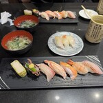 廻る富山湾 すし玉 富山駅店 - 