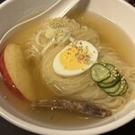 味楽苑 - 冷麺935円