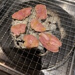 どすこい商店 ホルモン焼肉 豚星 - 
