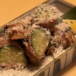 酒場 キクドコロ - ・ズッキーニ豚巻き焼 ペコリーノチーズかけ 780円