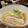 麺屋 軌跡 本店