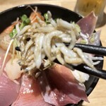 どんぶり次郎 生田新道店 - 