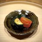 温石 - じっくりと火入れしたズッキーニとフルーツトマト。