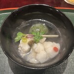 奈良 而今 - 明石のあいなめ　
      天草のあおさのりの葛豆腐