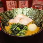 とらきち家 - とらきちラーメン(並)