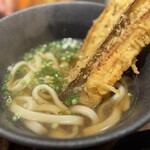 博多うどん酒場 官兵衛 - ごぼ天うどん