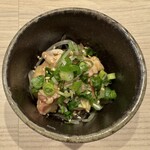 焼鳥 町子 - 食道の玉葱ポン酢和え