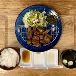肉や食堂inへんざ - 
