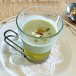 オフロード - ランチ　アボカドの冷製スープ