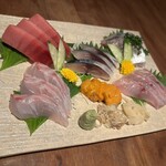織庵 - 料理写真:刺し盛り5点　¥2200