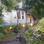 LAINE INAMURAGASAKI - 階段の上にお店が