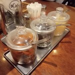 欧風カレー ボンディ - 付け合わせ三兄弟