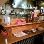 串揚げ　ヨロシク！ユウチャン - 厨房側カウンター