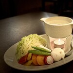 osteria enato - 〇バーニャカウダ（群馬県産野菜と大蒜、アンチョビのディップ）