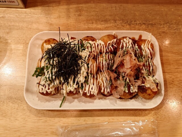 Tako Hira - Watanabe Dori/Takoyaki (Octopus balls) | Tabelog