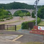 scene coffee roaster - 窓際の席からの風景