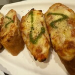 ビストロ アン ファミーユ - バケットピッツァ