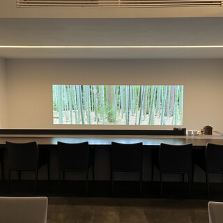 エヴァム・エヴァ・ヤマナシ・アジ_2