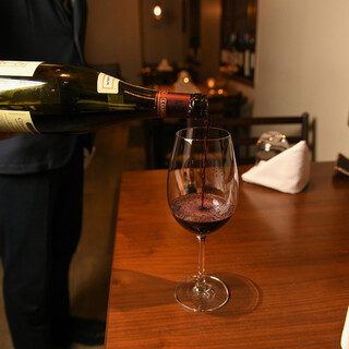 『深夜のフレンチ食堂』をテーマに21:00～28:00迄営業