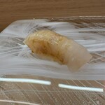 鮨処 暁 -akatsuki- - 積丹のヒラメ握り