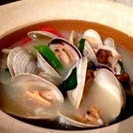 サワディー - ホンビノス貝ハーブ蒸し980円