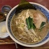 民芸風ラーメン いなほ