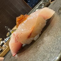 鮨やすぞう。 - 鰤 (追加)¥418