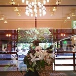 奥入瀬渓流ホテル - ロビーを外から見て