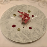 モダンフレンチ 「コラージュ」 - パテ　赤いのはラズベリー