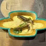 よし澤 - ◉長野天竜川「稚鮎の塩焼き」ハゼの葉のソース