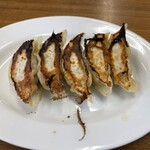 まるよし - 餃子セットの餃子