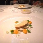 レフェルヴェソンス - フォワグラのナチュラルと枇杷のミルク、日本酒のジュレ、加賀太胡瓜、パンプルネル