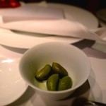 レフェルヴェソンス - オリーブは2種。塩漬けとブラッドオレンジの風味。