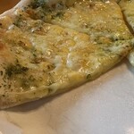 ミンズヤード - 桜エビと青海苔のピザ