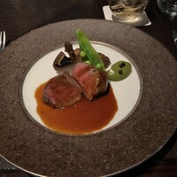 DINING & BAR TABLE 9 TOKYO - 