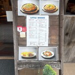 リトルウッズ 白島店 - 看板