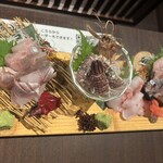 地酒と道産食材 一笑 別邸 - ほっけ、しゃこ、ぎんぽ、ニシンの刺身