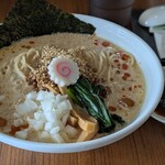 中華そば ゴトクギ - 冷やしごまラーメンと別皿の辛味トッピング