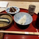 肉屋 田中 - ご飯、時雨煮、漬物、味噌汁